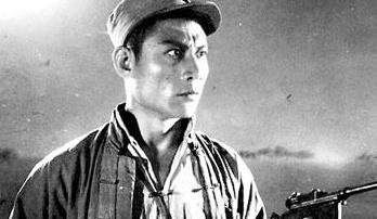 郭振清演的老电影平原游击队,郭振清平原游击队骑马出场视频