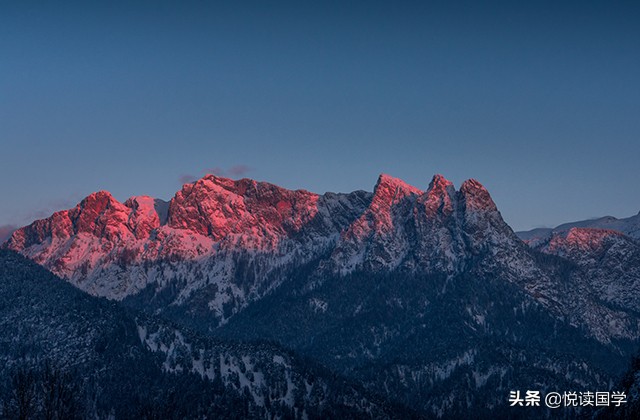 贵人相助福报降临好运连连,一个人要想运气好
