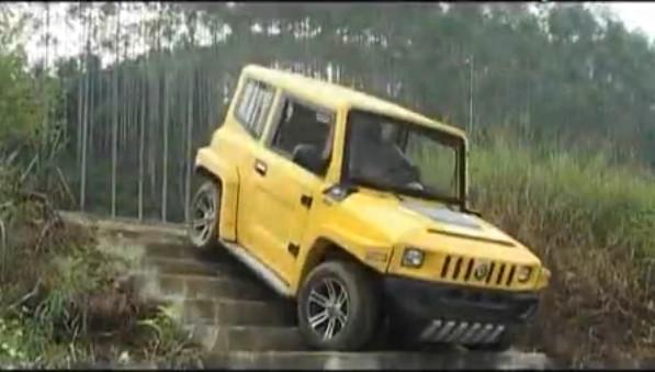 悍马h1军用版泥地涉水越野,悍马涉水能力最强的车多少钱