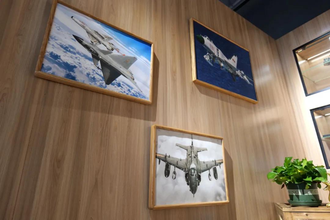 上海模型爱好者的新“圣地”：LeModeleCoffee探店