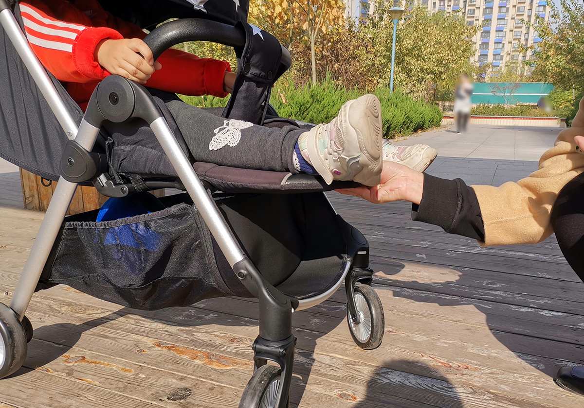 婴儿折叠轻便简易推车3岁内,简便轻巧婴儿推车可睡觉