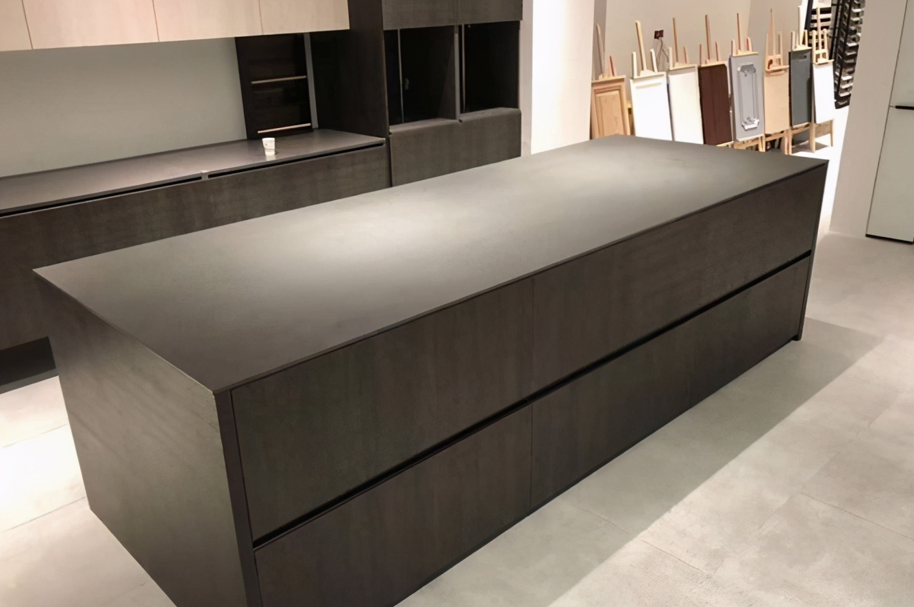 老厨房都是油污怎么贴瓷砖,厨房墙壁有油垢怎么贴瓷砖