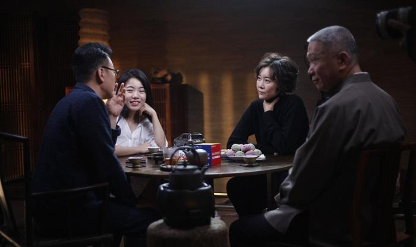 锵锵三人行窦文涛谈佛经,锵锵三人行窦文涛人情世故