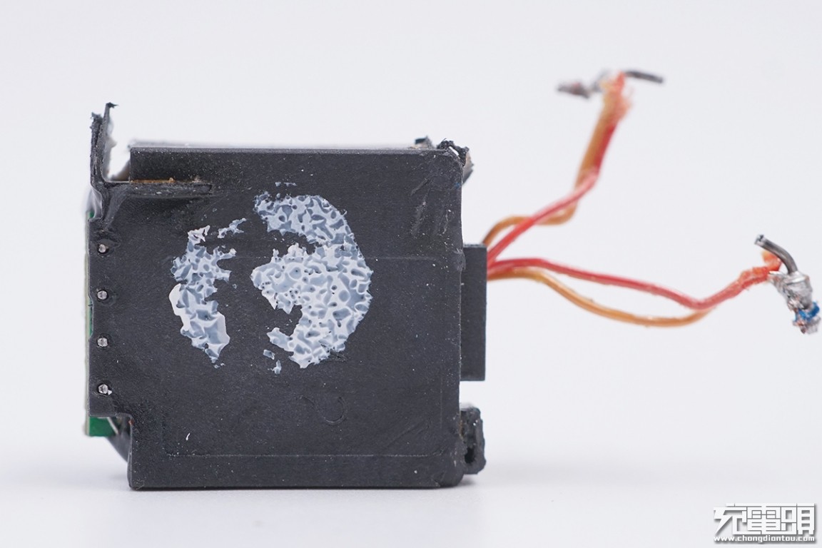 拆解三星s10+,拆解三星45瓦充电器