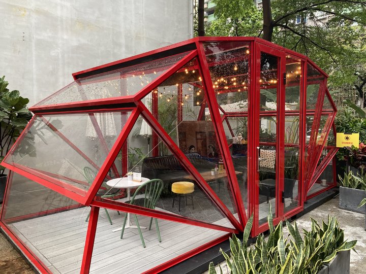 iphonese测评拆机,iphonese和iphone8对比外观