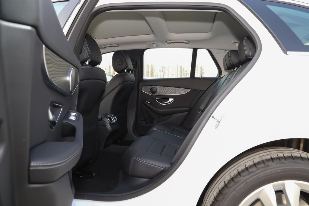 2021款奔驰c级200l时尚运动版试驾,奔驰c级2010款c200cgi测评