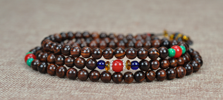 冬天海黄手串开裂,冬天海黄手串会裂开吗