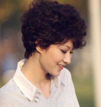 40岁的姐姐发型减龄,30岁姐姐们的减龄发型