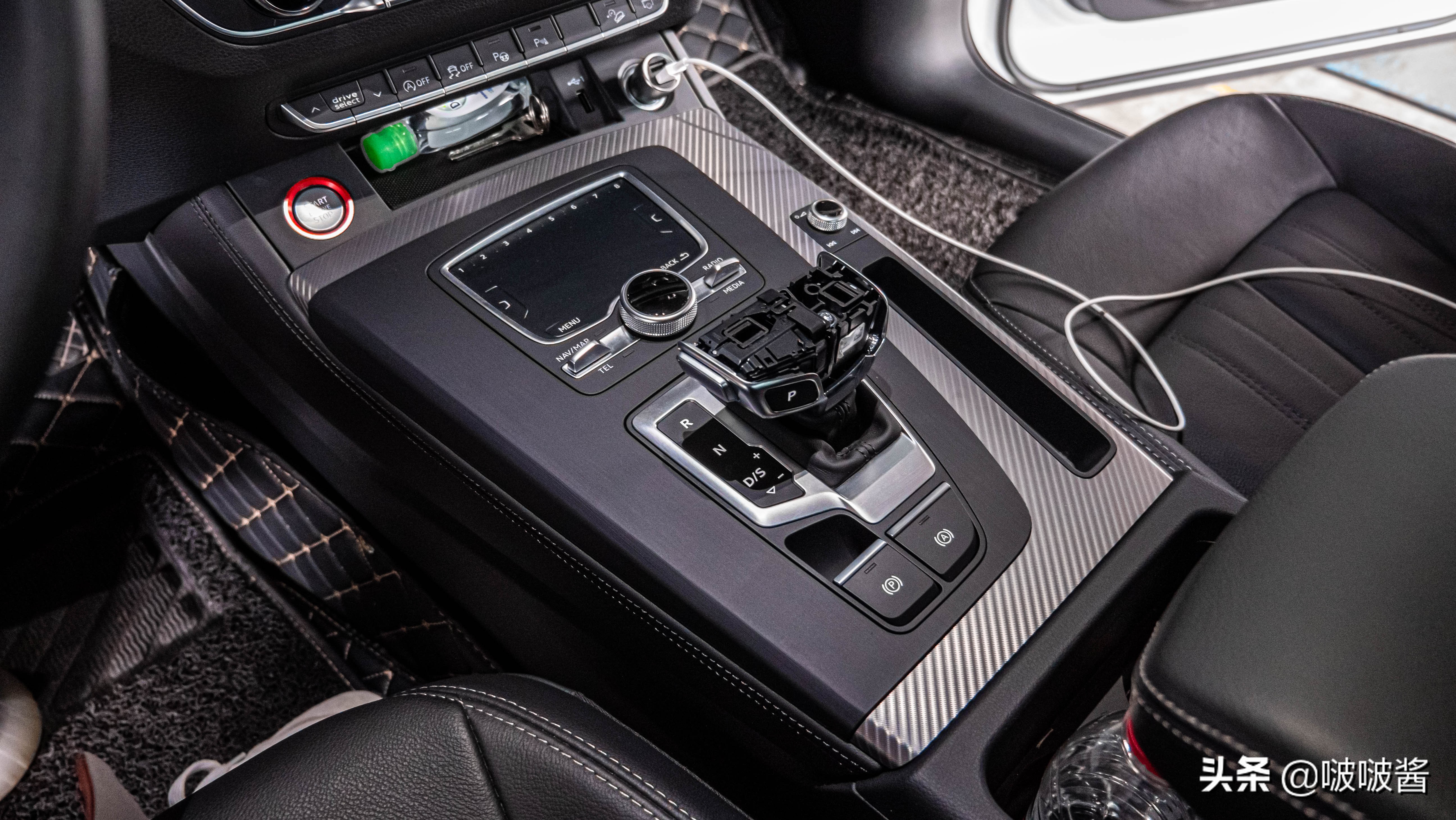 奥迪q5l换中控屏,奥迪q5l升级中控大屏多少钱