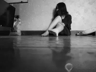 八字看小三,哪种八字容易小人多