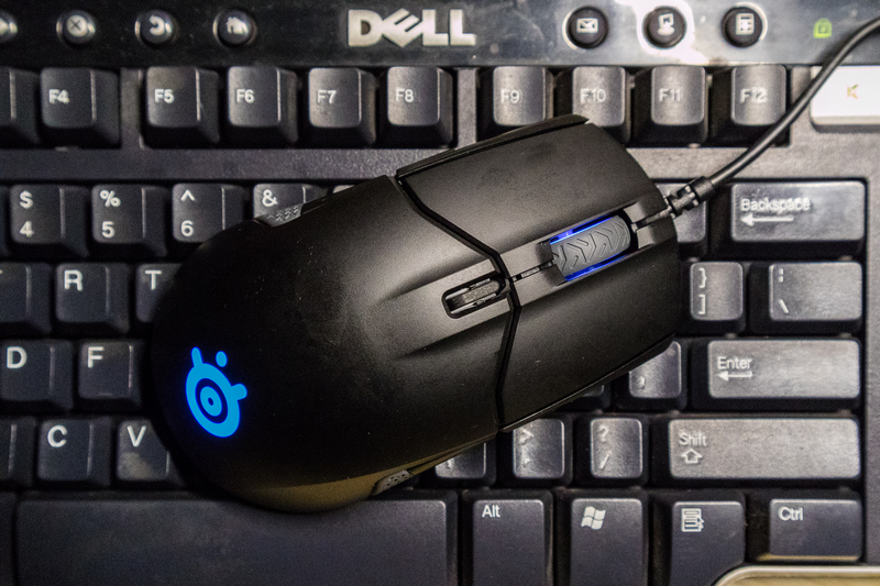 赛睿310和霜冻鼠标哪个好,赛睿310鼠标游戏测评