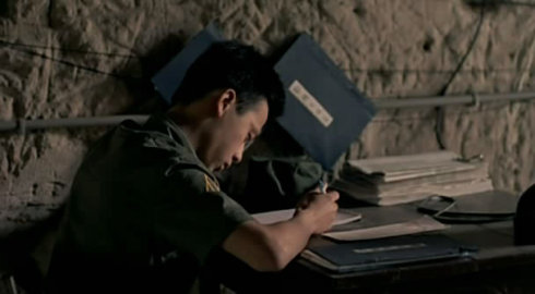 以两人的恋情为主轴，在爱情观之下追寻自然与生命的运行