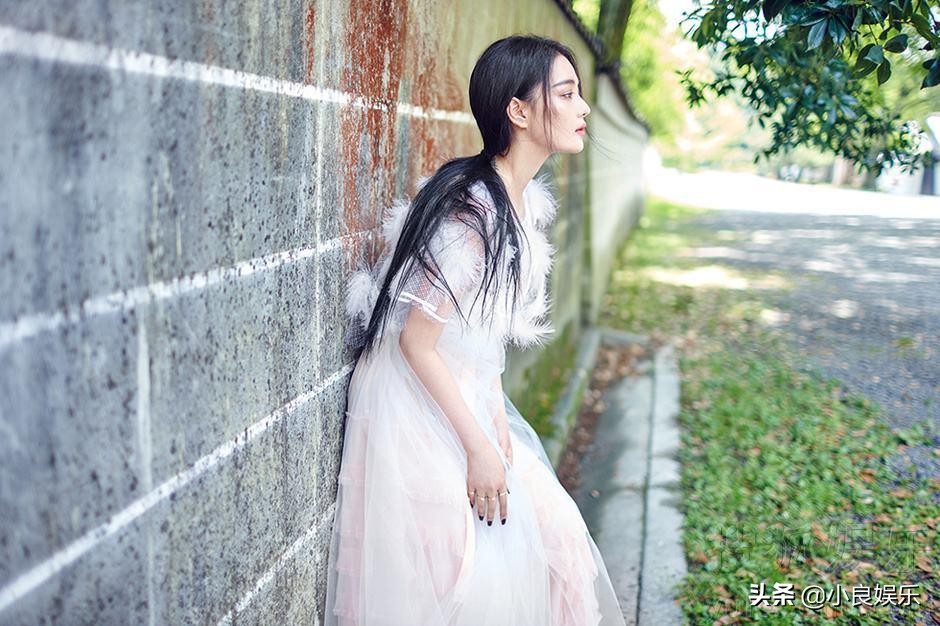 张馨予官宣是什么时候,张馨予用一张照片成功迈入娱乐圈