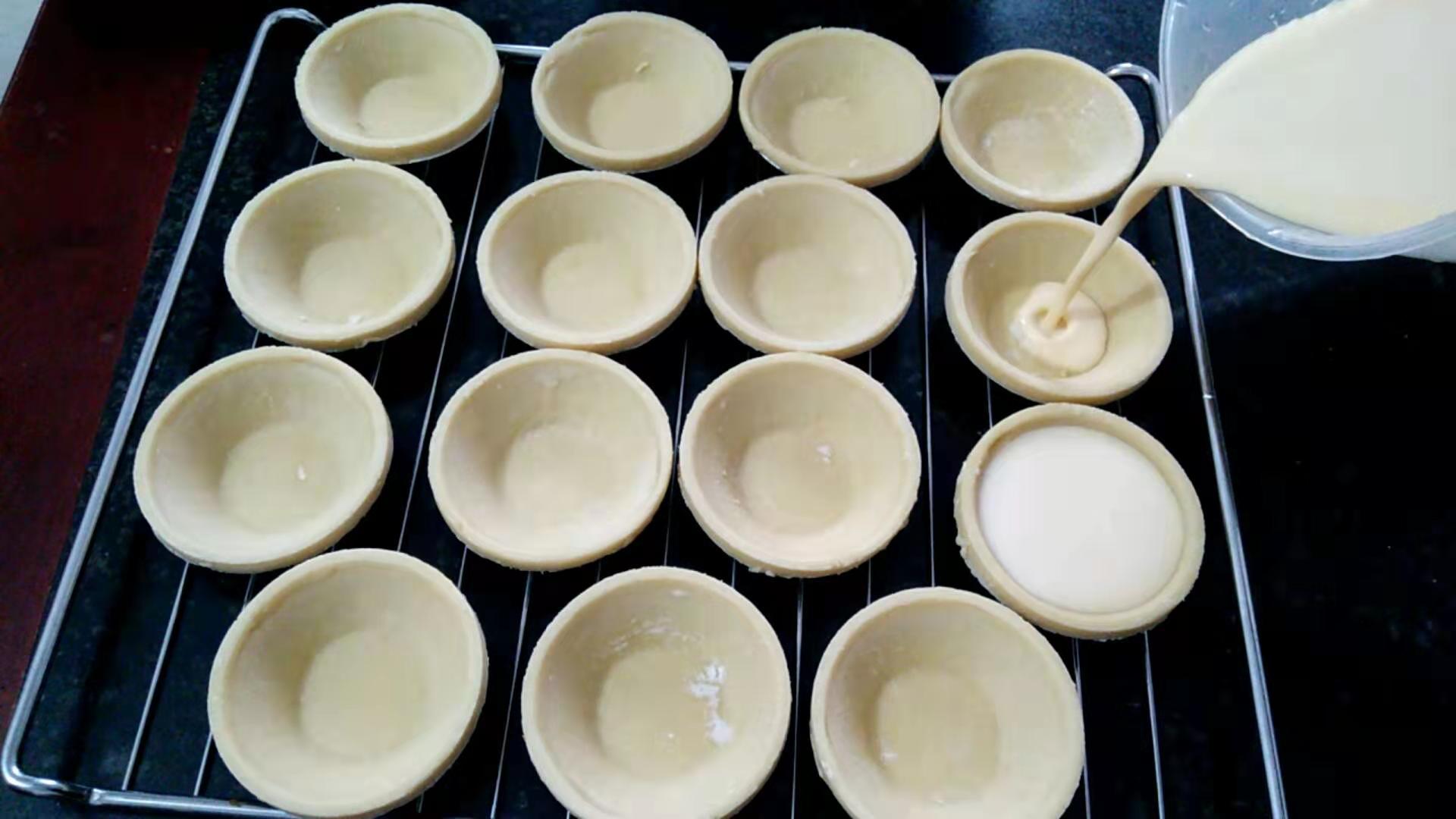 烘焙小白也可以一次成功,比面包店还要好吃的自制蛋挞