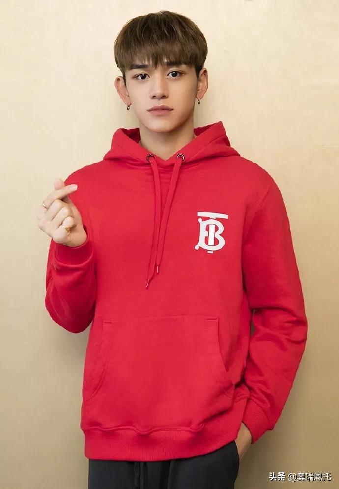 burberry深蓝色搭配 (burberry鼠年限定)