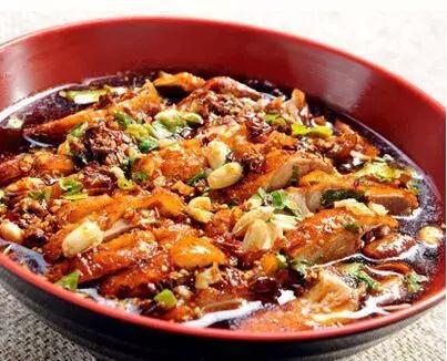 来成都带你去逛春熙路吃小吃,成都吃的特色美食攻略春熙路周围