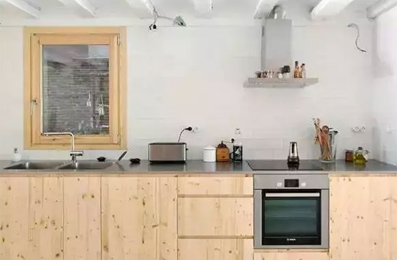 厨房橱柜定制好还是选成品橱柜好,砖砌橱柜和定制橱柜哪个便宜