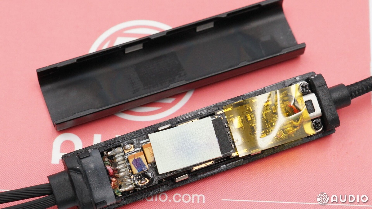 拆解报告：创新科技SXFITRIO三驱者Type-C接口有线耳机