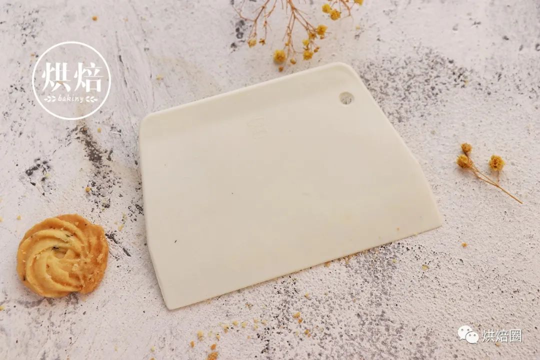 新手入门烘焙必备工具哪里有卖,新手小白做烘焙如何选打蛋器