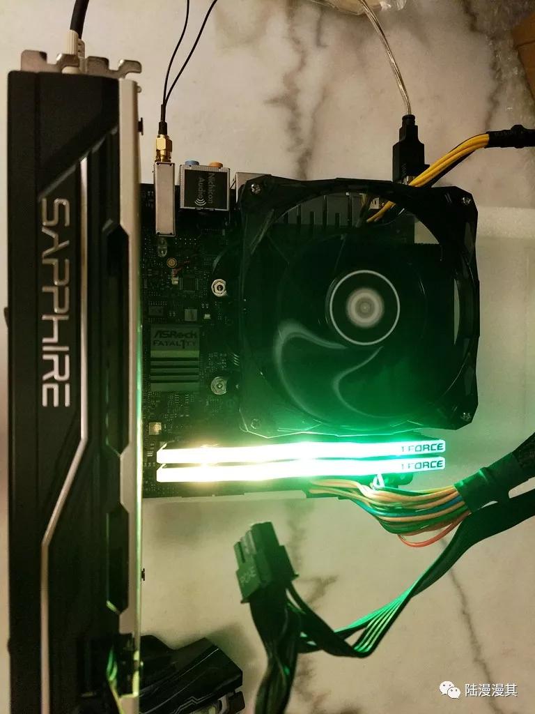 孤勇者mini机箱itx装机,240水冷itx机箱装机全过程