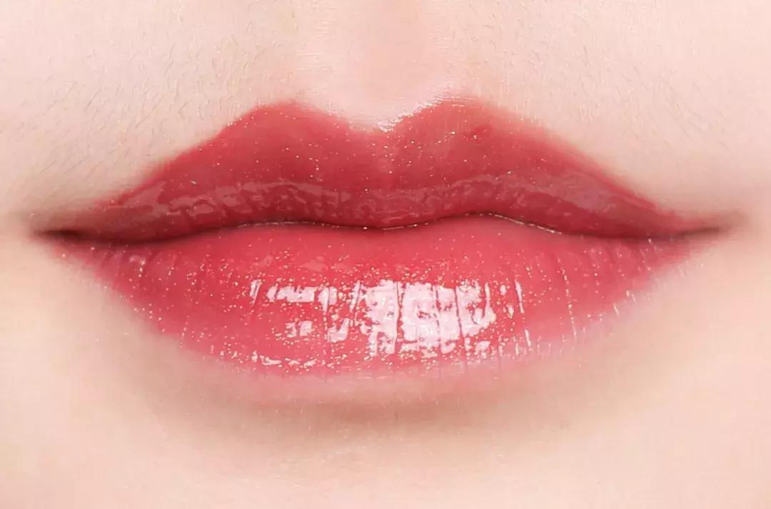 口红和唇妆,口红自然唇妆