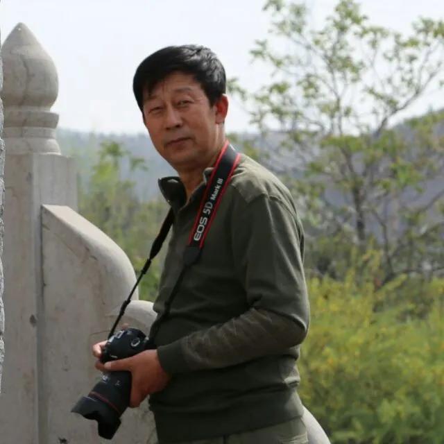 涂上黄色的“润唇膏”，TA就是野鸭中最靓的仔