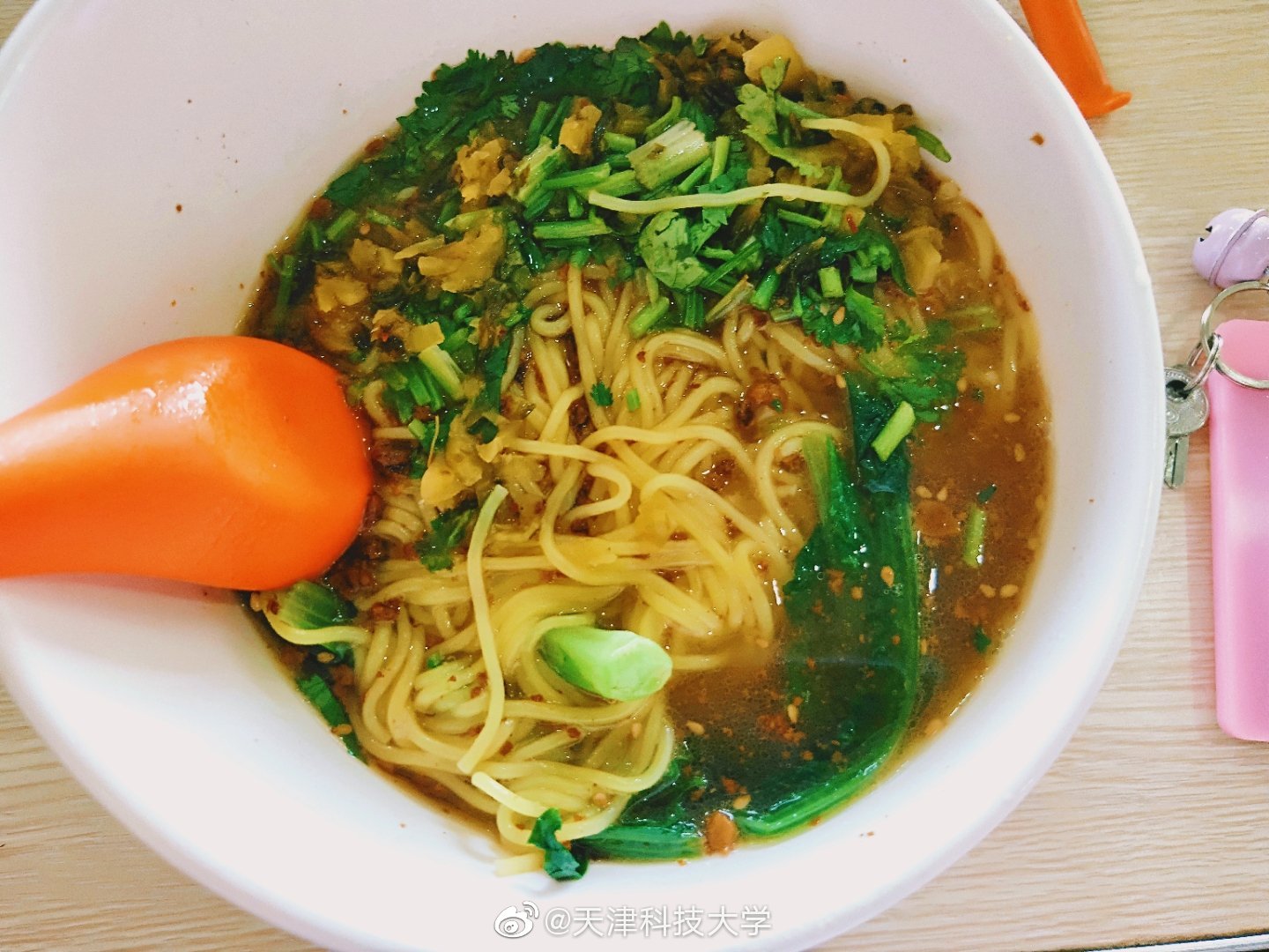 天津最馫大学食堂:晚上吃啥?给你安排的明明白白