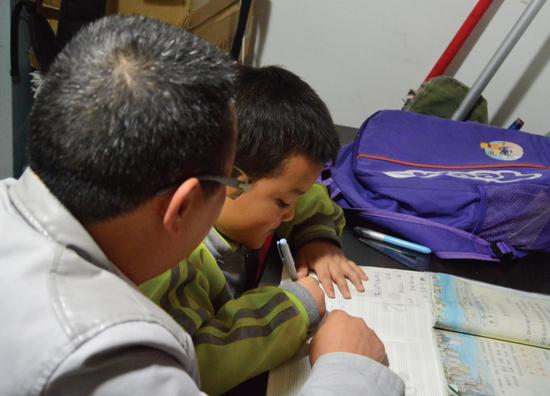 当孩子发脾气父母应该怎样做,当孩子发脾气的时候