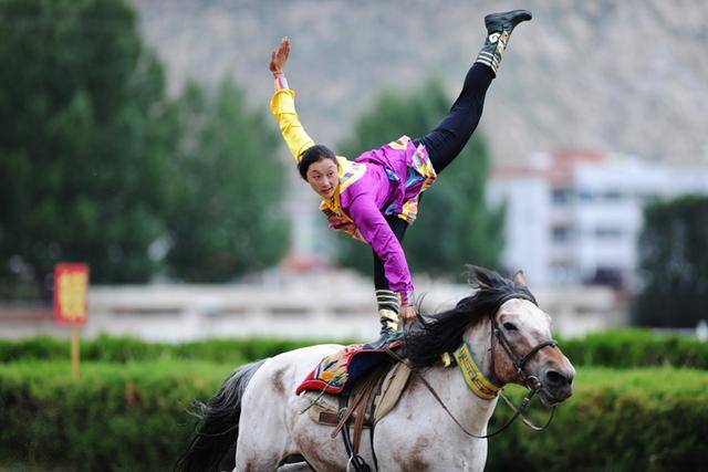 百年前西藏妇女,百年前藏族妇女