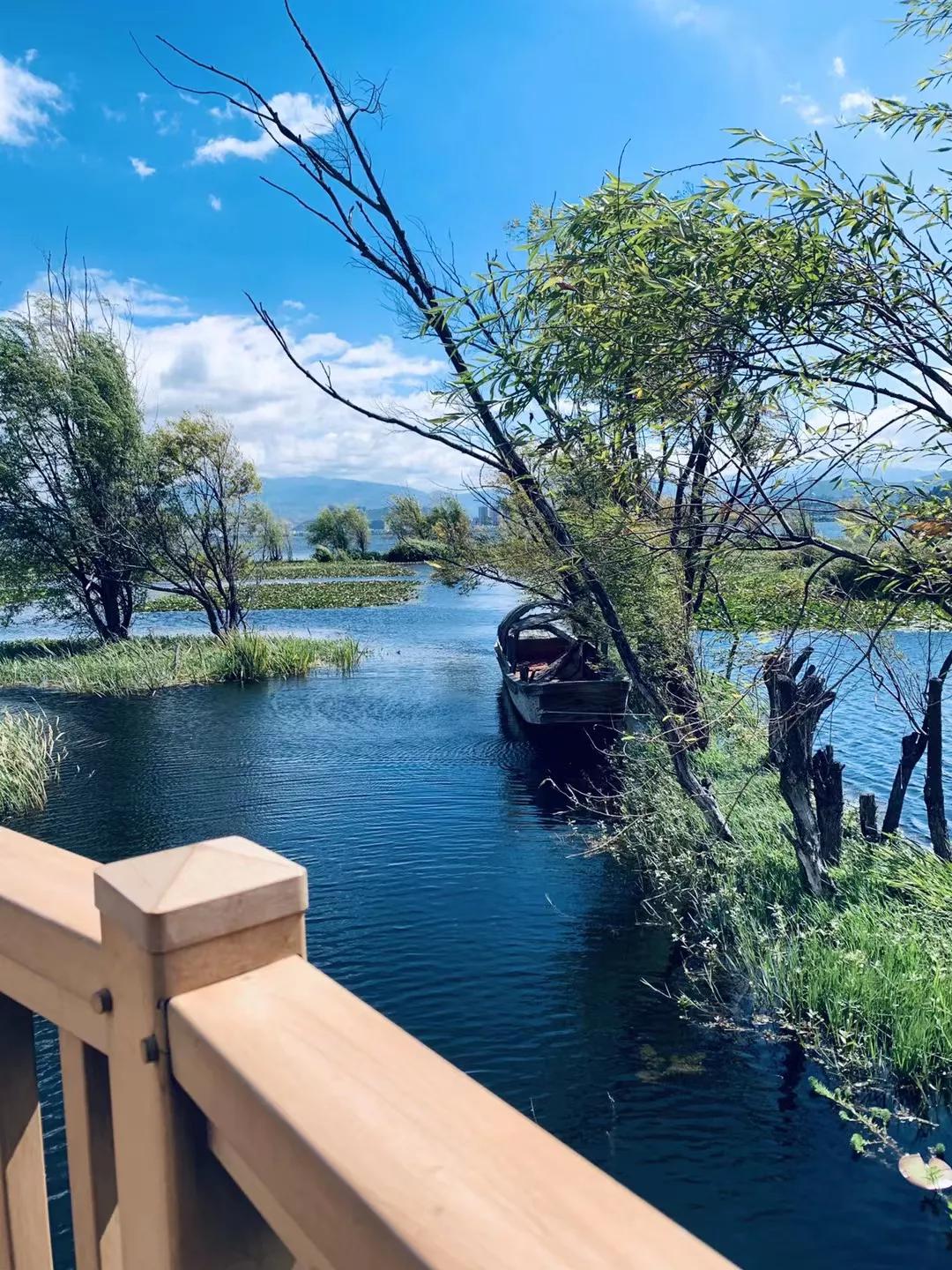 秋天的大理洱海,洱海的秋