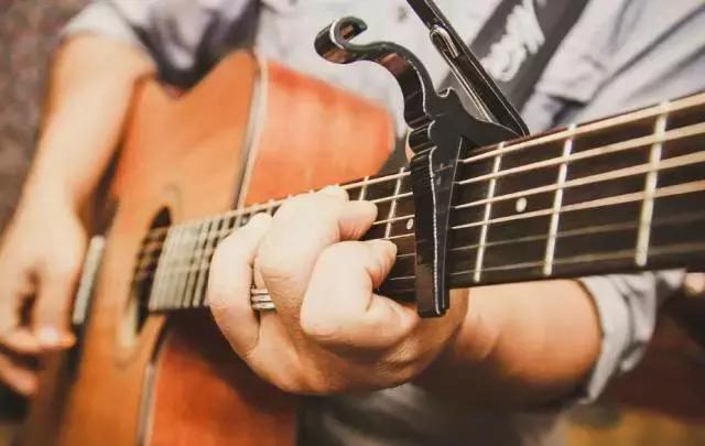 如何提高吉他solo弹奏水平,吉他初学者如何提高歌曲前奏