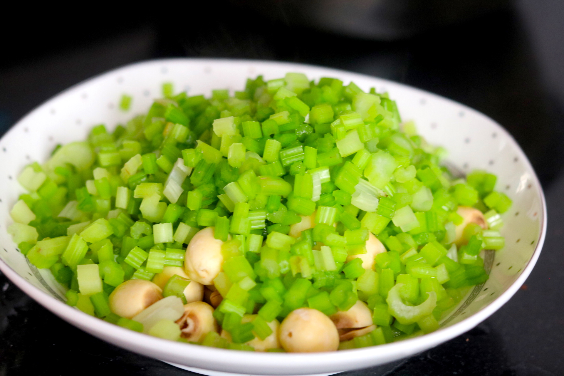 莲子的7种做法,新鲜莲子家常做法儿童