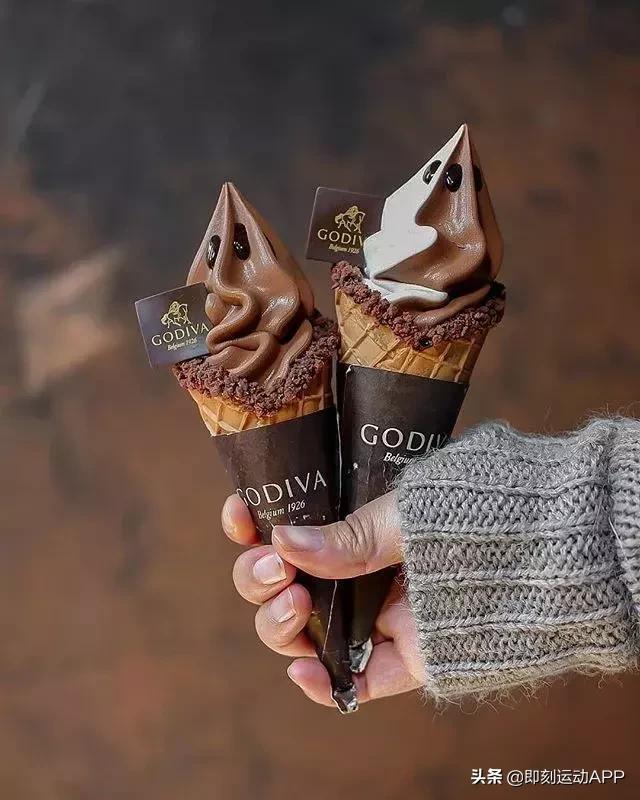 冰淇淋怎么吃才不会胖,怎样吃冰淇淋最不易长胖