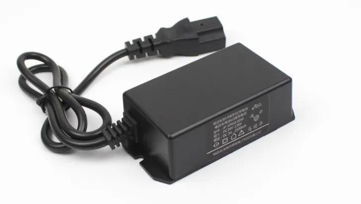 电动车冬季和夏季续航差多少,电动车跑长途如何解决续航