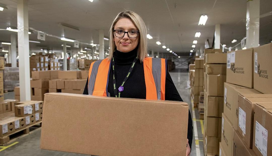 4000件抗疫应急物资抵达,800万元抗疫物资驰援