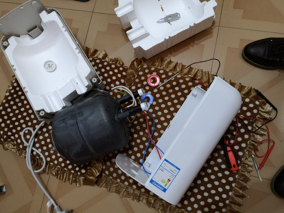 小型热水宝和速热水龙头哪个好,便携热水器水龙头哪个好