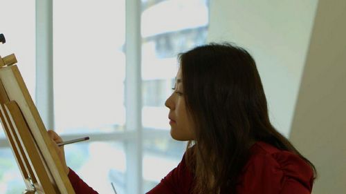 找到那个需要梳子的和尚：无需发明新产品，也能找到一片新蓝海