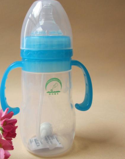 塑料水瓶重复使用有什么危害,塑料饮水瓶可以长期饮用热水吗