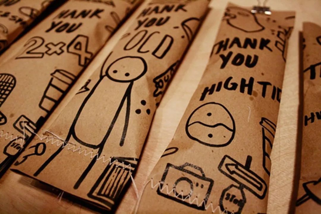 可口可乐弧形瓶诞生100周年,可口可乐瓶子130年的变化