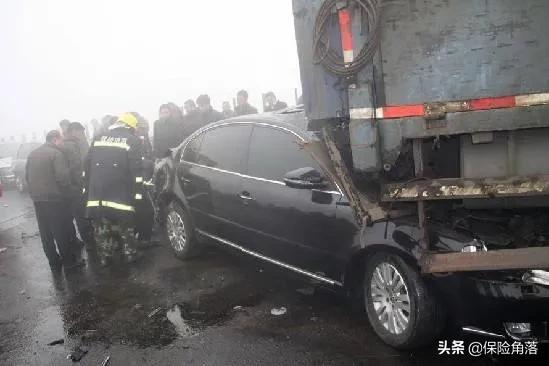 驾照扣满12分保险可以拒赔吗,驾照扣满12分保险公司还会赔吗