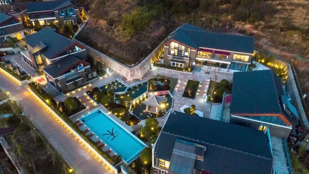 眺云海秘境、西子春晓，每一家都是旅行艺术，带你躺入春天~