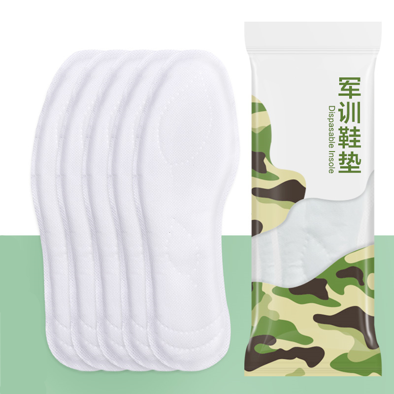 新生开学军训必备物品,新生军训必带物品清单女生