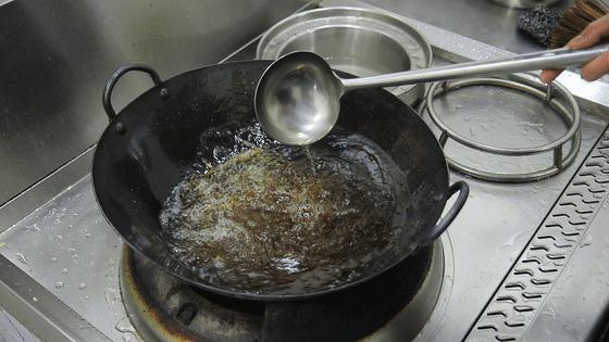 家常版盐酥鸡酥脆多汁香到舔手指,不加一滴油的炸鸡排酥脆可口