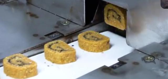 小伙放弃城里打工回老家摆摊创业,小伙放弃城里打工回老家做生意