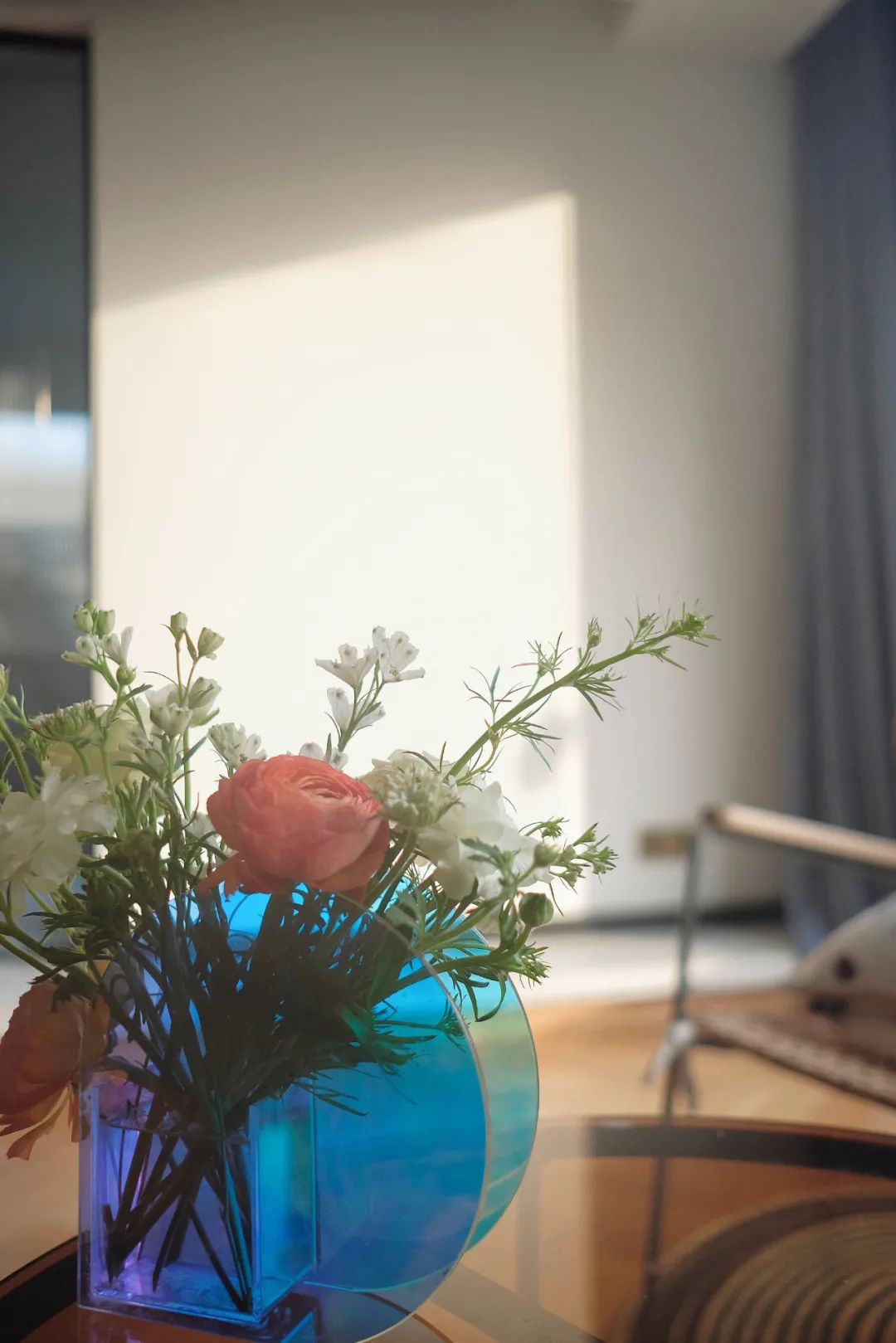 邻居秀家|细节控的家有多治愈?单凭她家开关就能出圈了