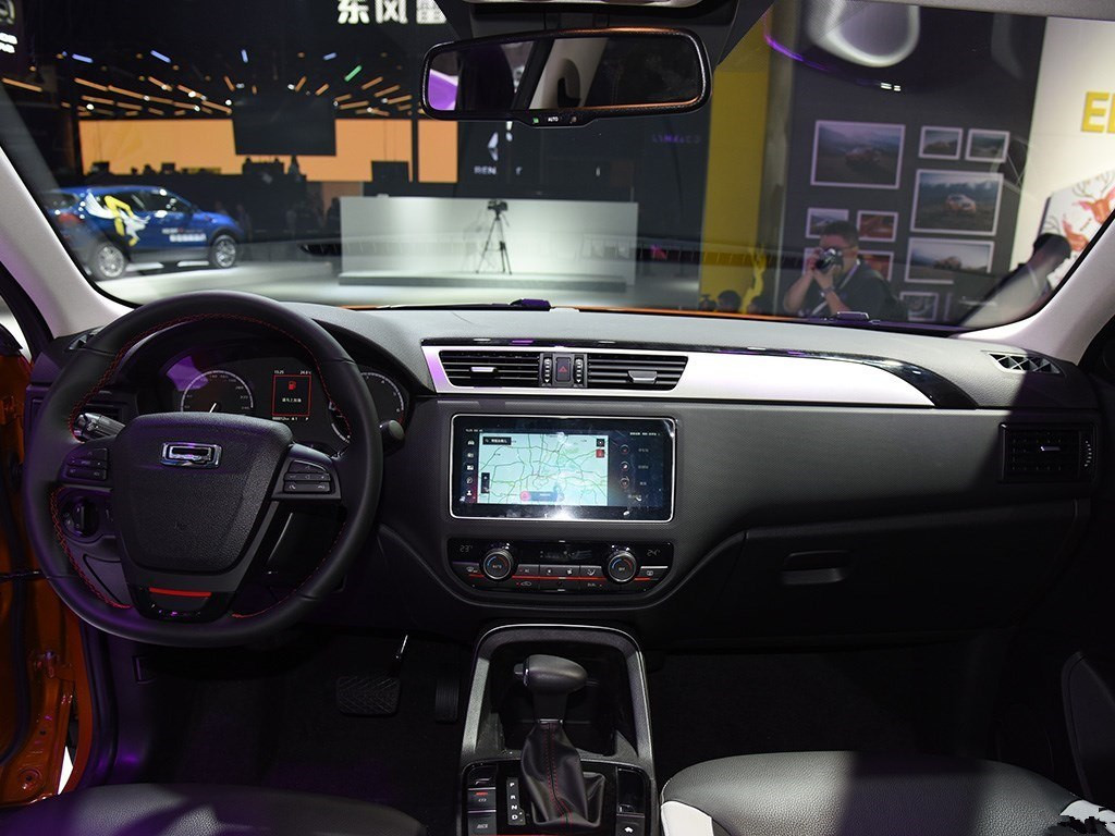 观致5油耗一公里多少钱,观致5与5s有什么区别