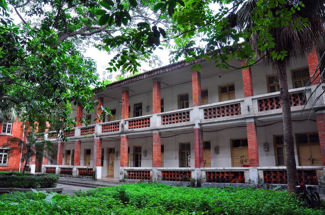 专科院校双子星,广轻工和深职院双子星