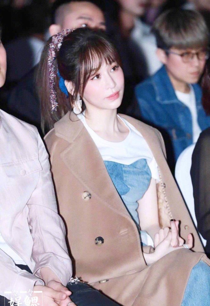 王心凌跳舞最僵硬的一次,王心凌卖萌装可爱脸部僵硬认不出