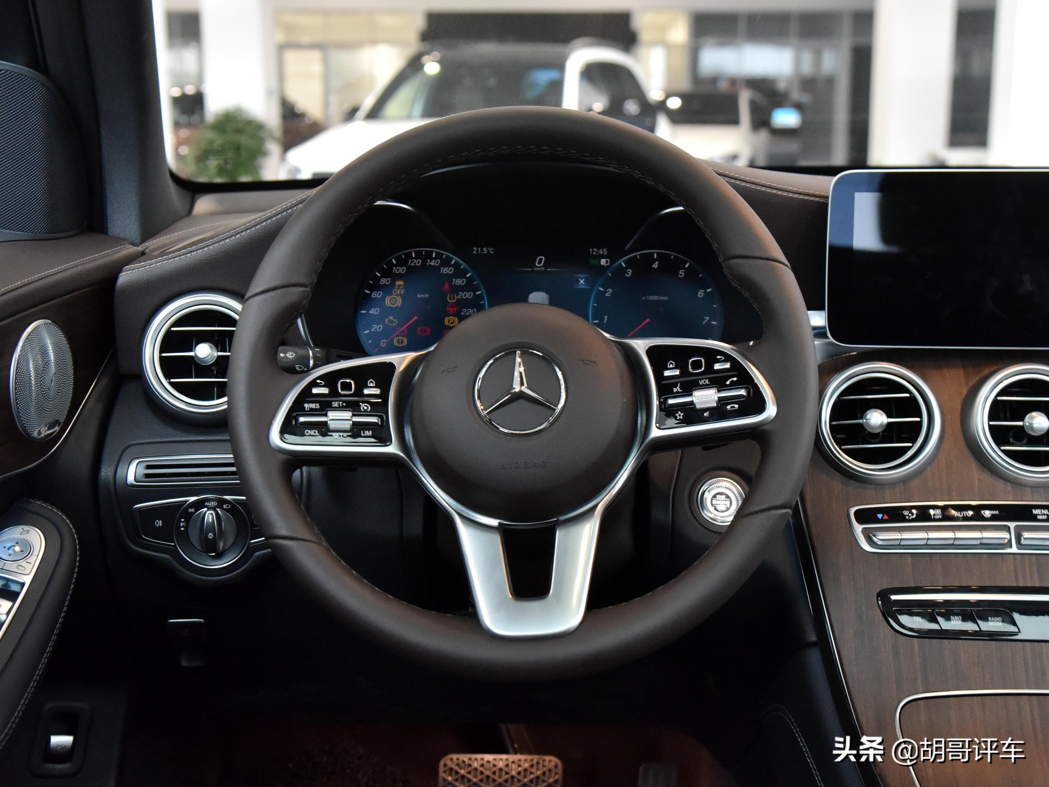 2.0t的奔驰glc油耗图片,奔驰glc动力197马力与258马力的区别