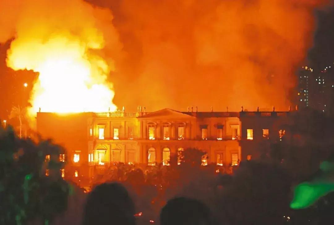 开云7亿！LVMH15亿！巴黎圣母院有救了！